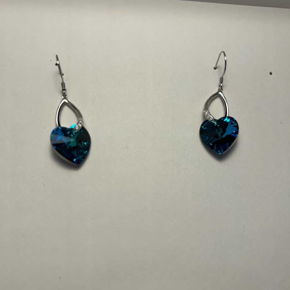 Elegant Blue Heart Earrings